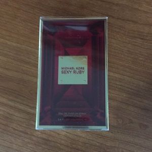 Michael Kors Sexy Ruby 3.4 oz